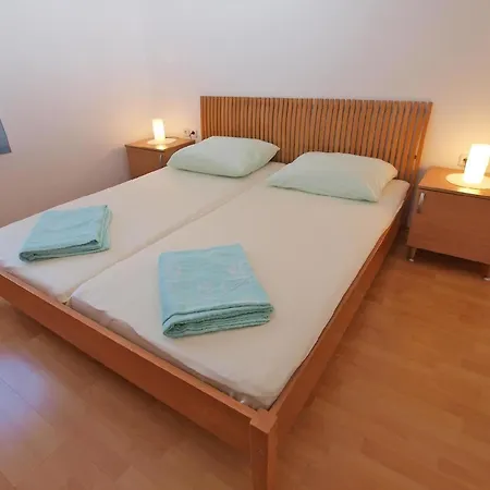 Apartment Fuer 4 Personen Ca 32 Qm In Fazana-surida, Istrien Istrische Riviera Valbandon