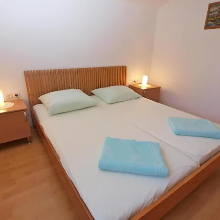 Apartment Fuer 4 Personen Ca 32 Qm In Fazana-surida, Istrien Istrische Riviera Valbandon