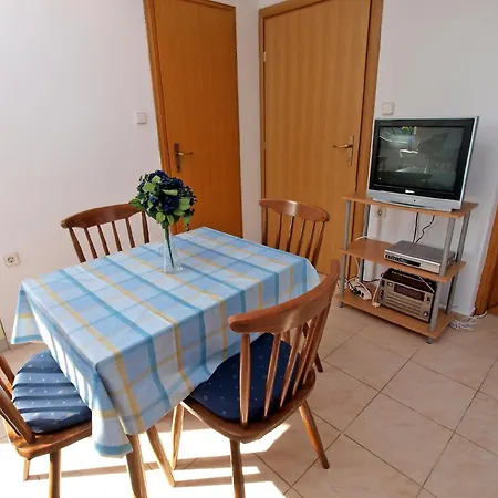 Fuer 4 Personen Ca 32 Qm In Fazana-surida, Istrien Istrische Riviera Apartment Valbandon